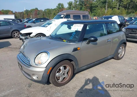 2010 Mini Cooper из США, поврежденный, VIN WMWMF3C52ATZ22906